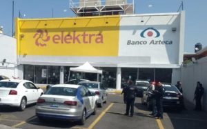 Por boquete en Elektra Amalucan hurtan celulares y consolas de videojuegos