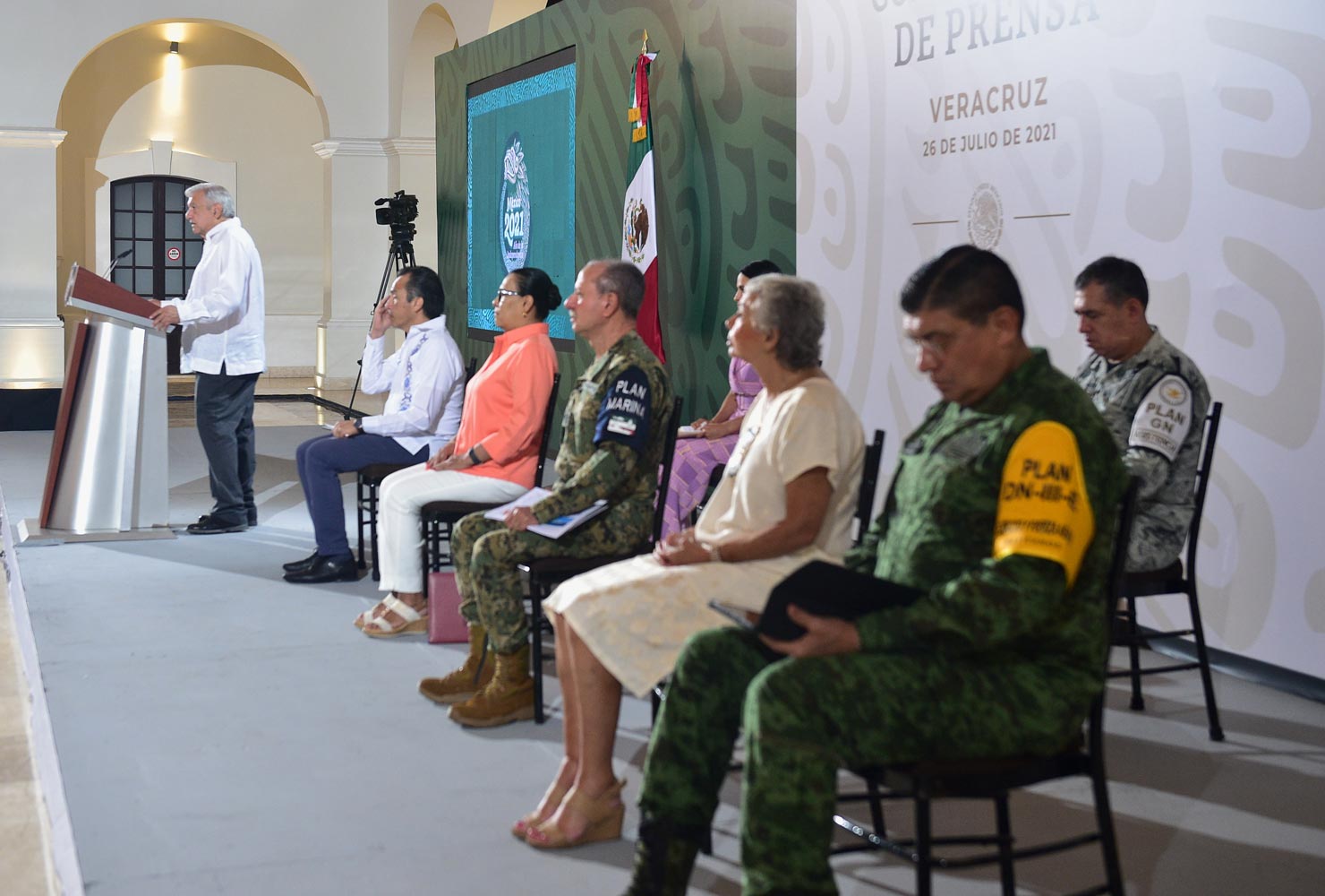 AMLO anuncia fortalecimiento de la Guardia Nacional; habrá más elementos y casi 500 cuarteles en todo el país