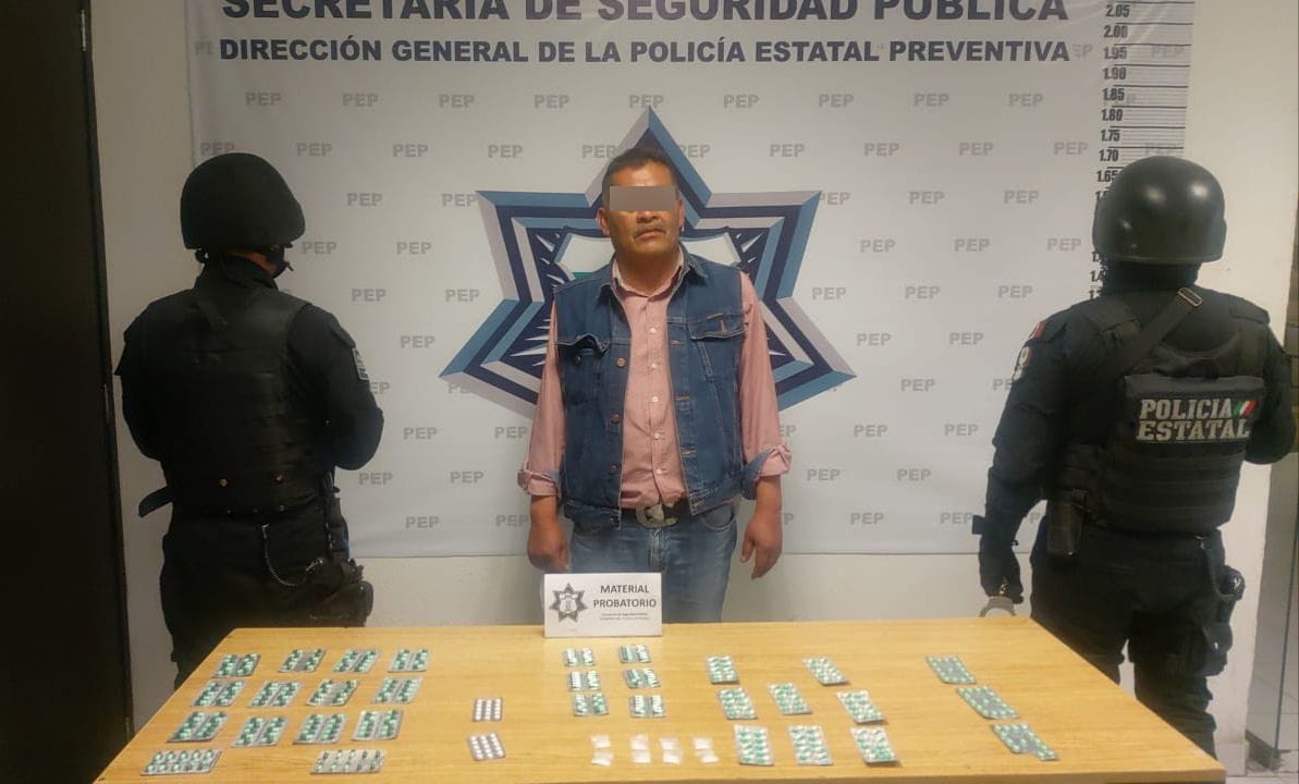 Captura Policía Estatal a hombre con más de 300 pastillas psicotrópicas en Cuautlancingo