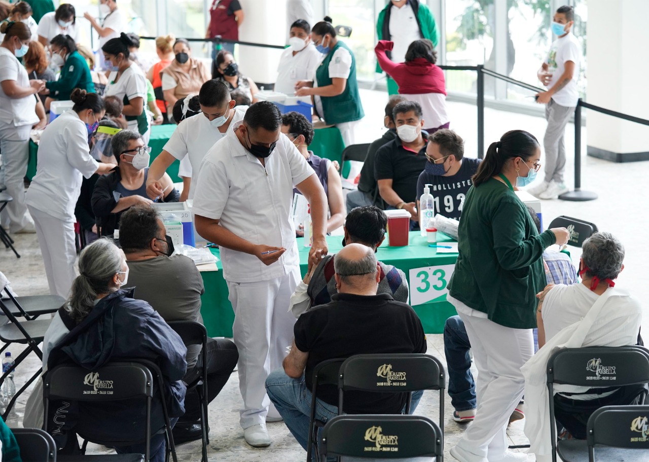 Llama IMSS a vacunarse contra COVID-19  para alcanzar mayor inmunización