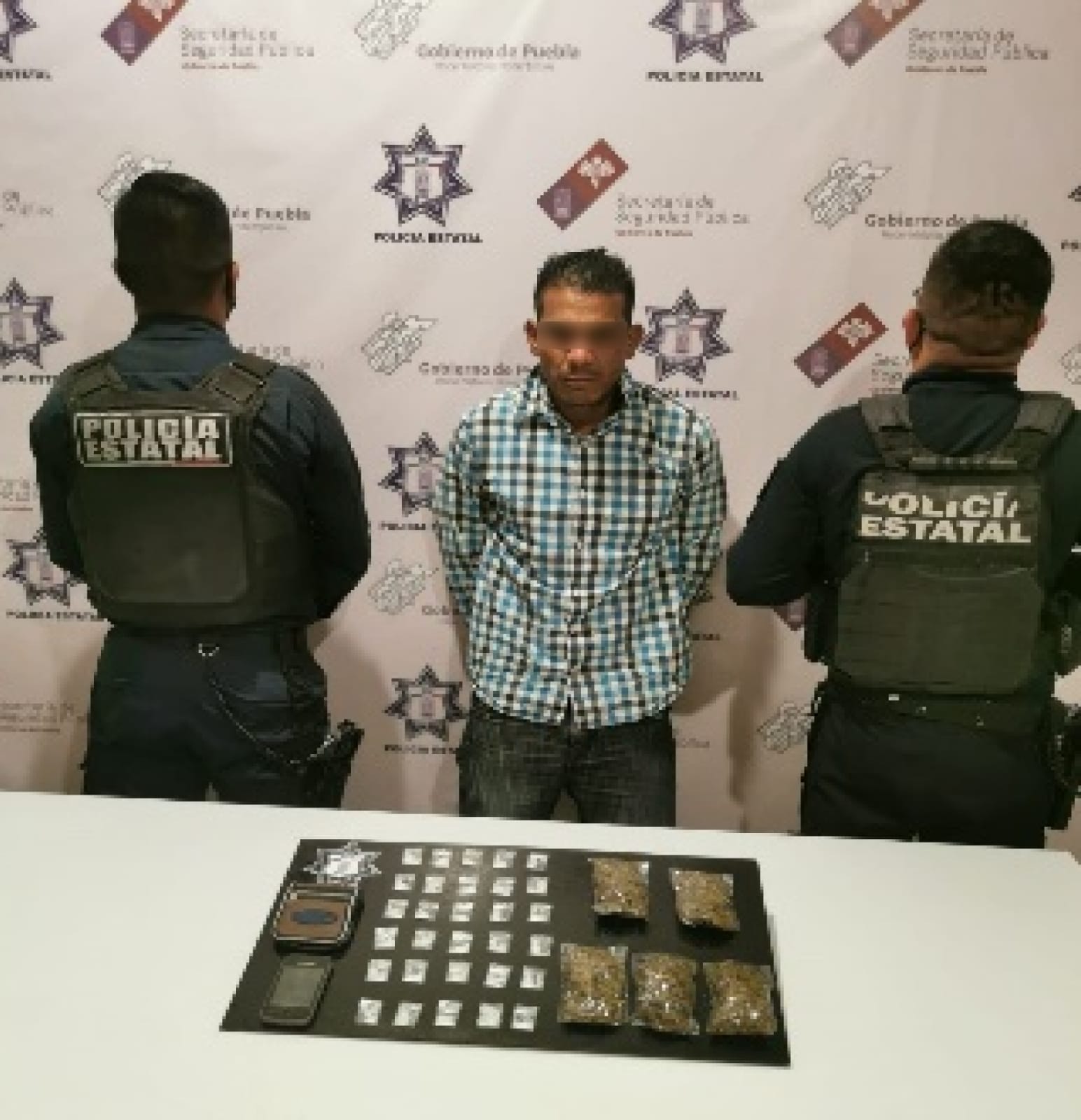 Detiene Policía Estatal a presunto narcomenudista de “El Pollo”