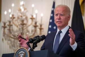 Biden promete actuar ante fallo contra el DACA