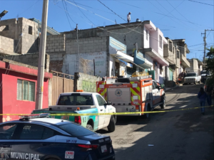 Un albañil muere y otro resulta gravemente herido en San Pablo Xochimehuacán