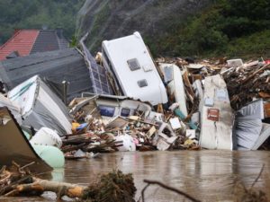 Incrementan a más de 150 muertos por inundaciones en Europa