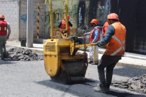 Mantiene Ayuntamiento de Puebla trabajos de bacheo en diferentes vialidades del municipio