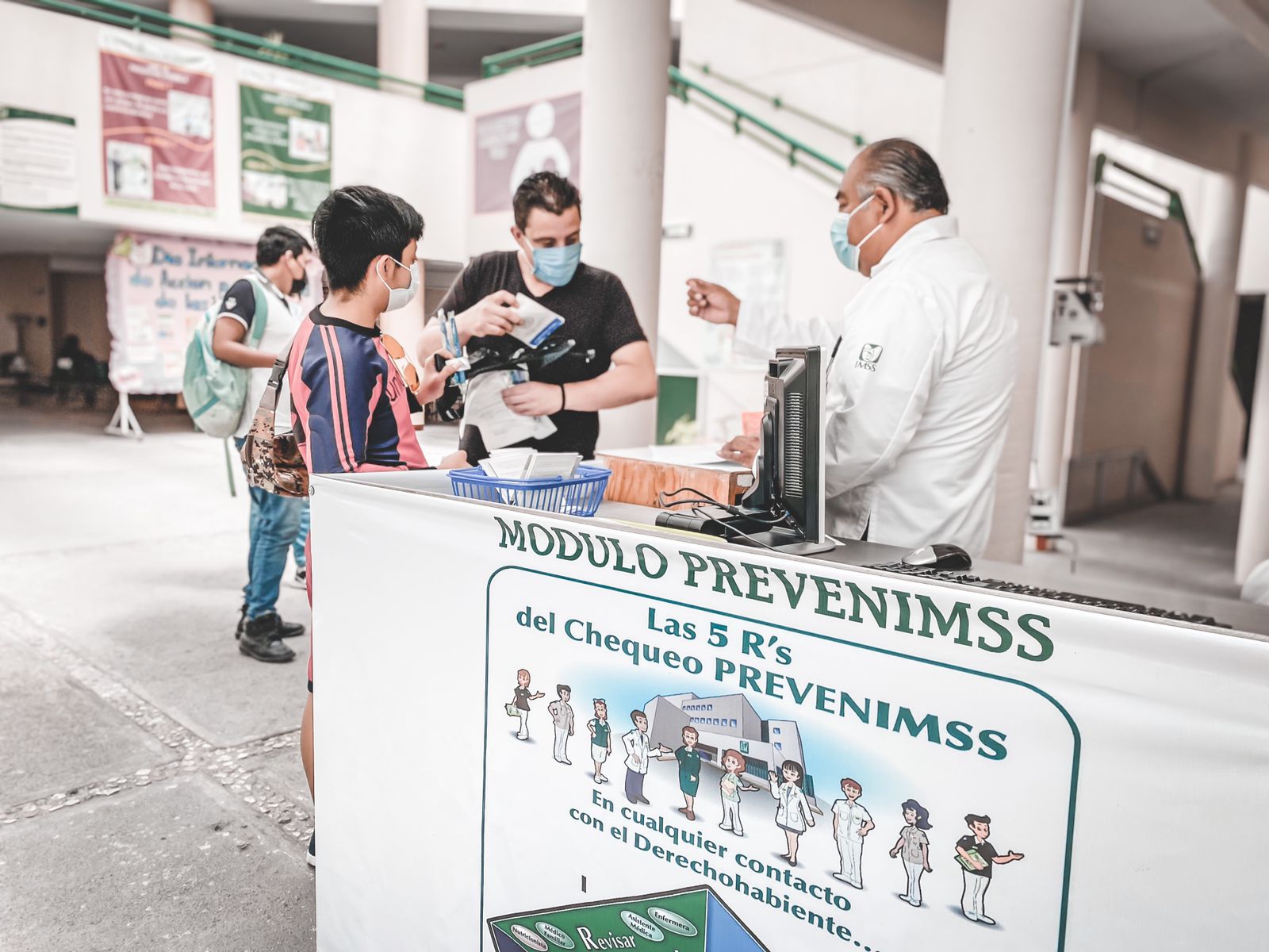 Llama IMSS Puebla a los jóvenes actuar con responsabilidad para evitar incremento de contagios por COVID19