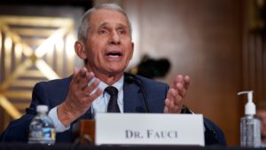 Fauci: Más niños se infectarán de COVID por variante delta