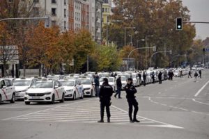 Ladrón pasa fin de semana atorado en ducto de ventilación