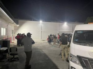 Rescatan a 40 migrantes de casa de seguridad en Reynosa, Tamaulipas