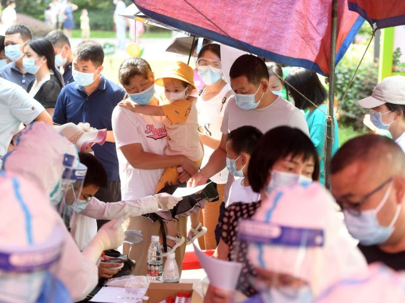 Concluye en Wuhan campaña de pruebas masivas de covid tras rebrote