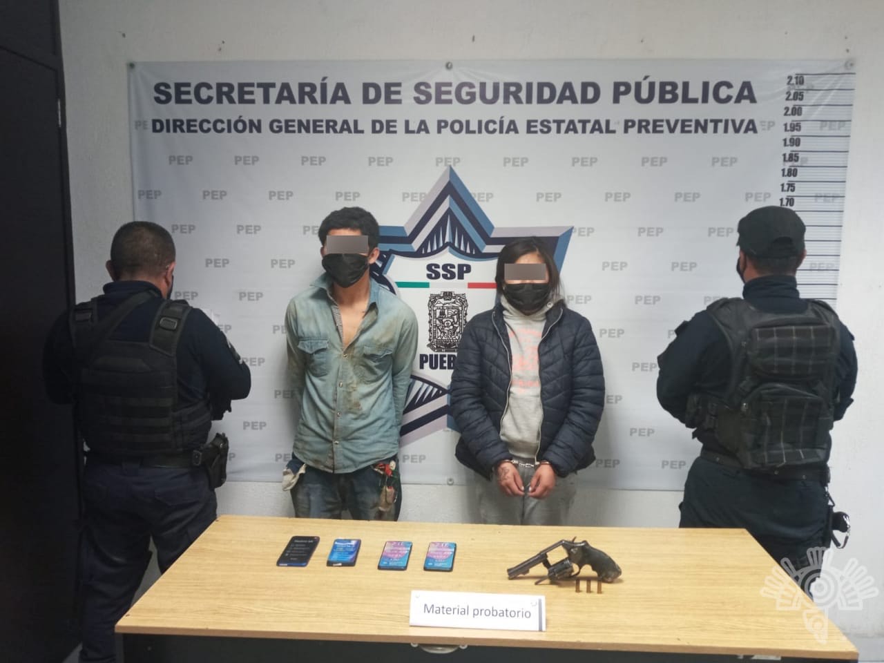 Policía Estatal y municipal de Amozoc capturan a presuntos asaltantes