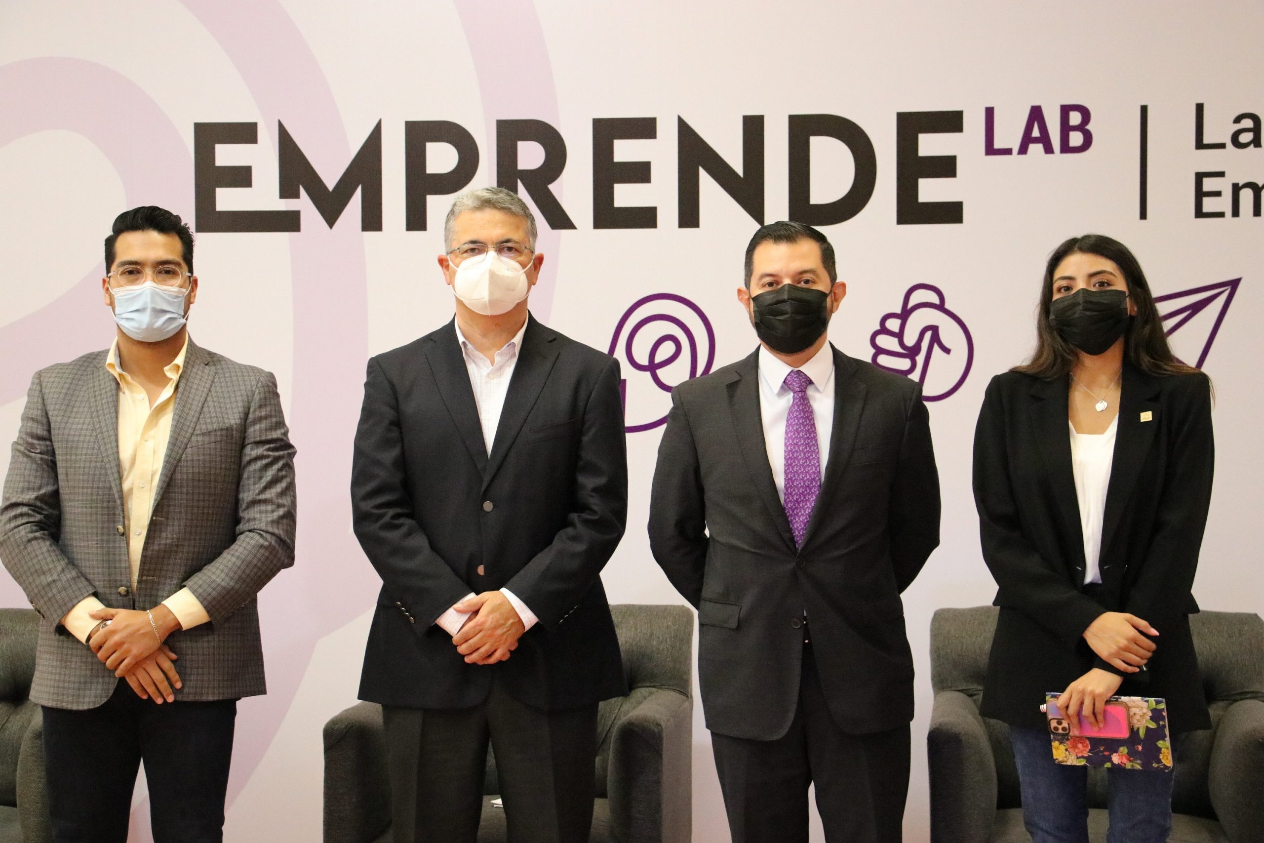 Lanzan Economía e Ibero Puebla laboratorio de emprendimiento