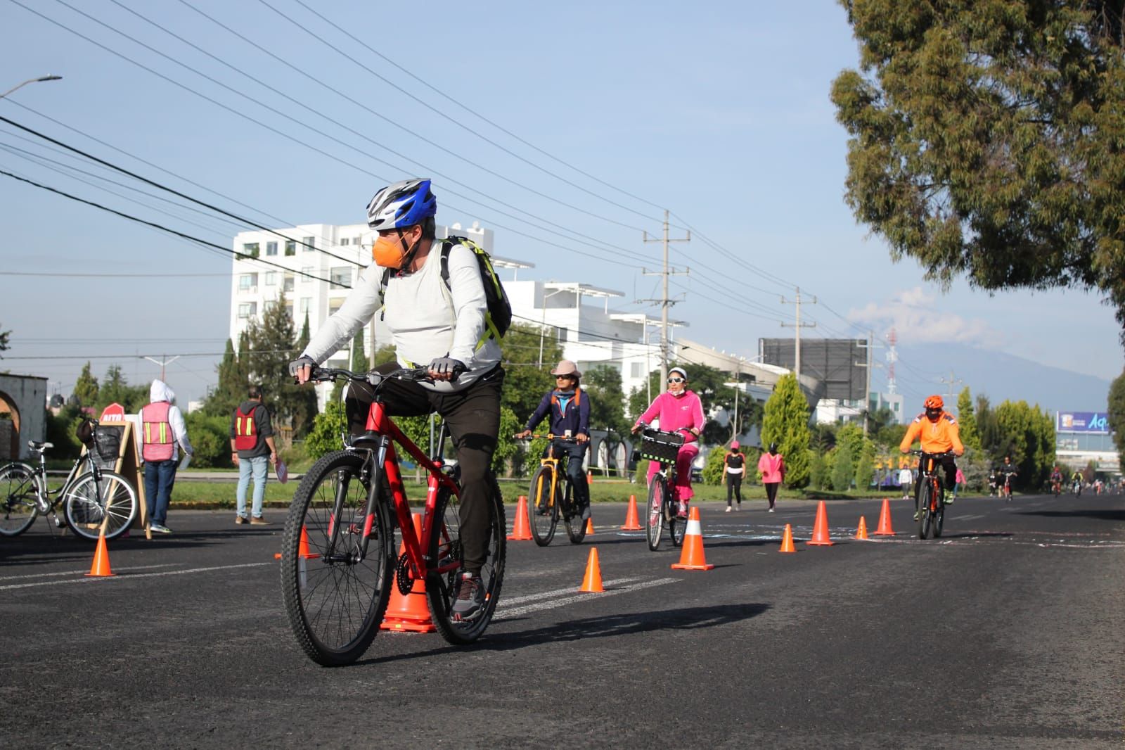 Asisten más de 6 mil personas a la cuarta edición de la Vía Recreativa Metropolitana