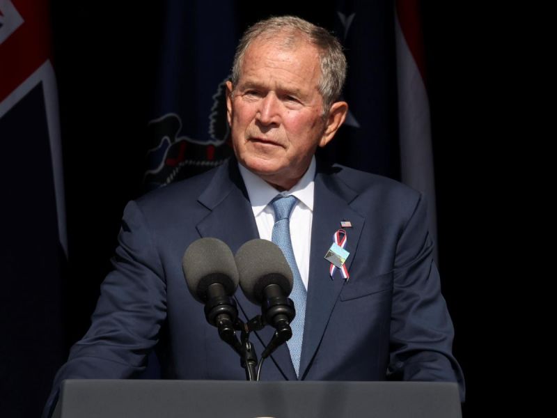 George W. Bush lamenta desunión de EU al conmemorar el 11-S