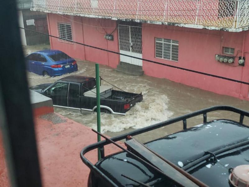 Fuertes lluvias inundan comunidades del Istmo de Tehuantepec, Oaxaca