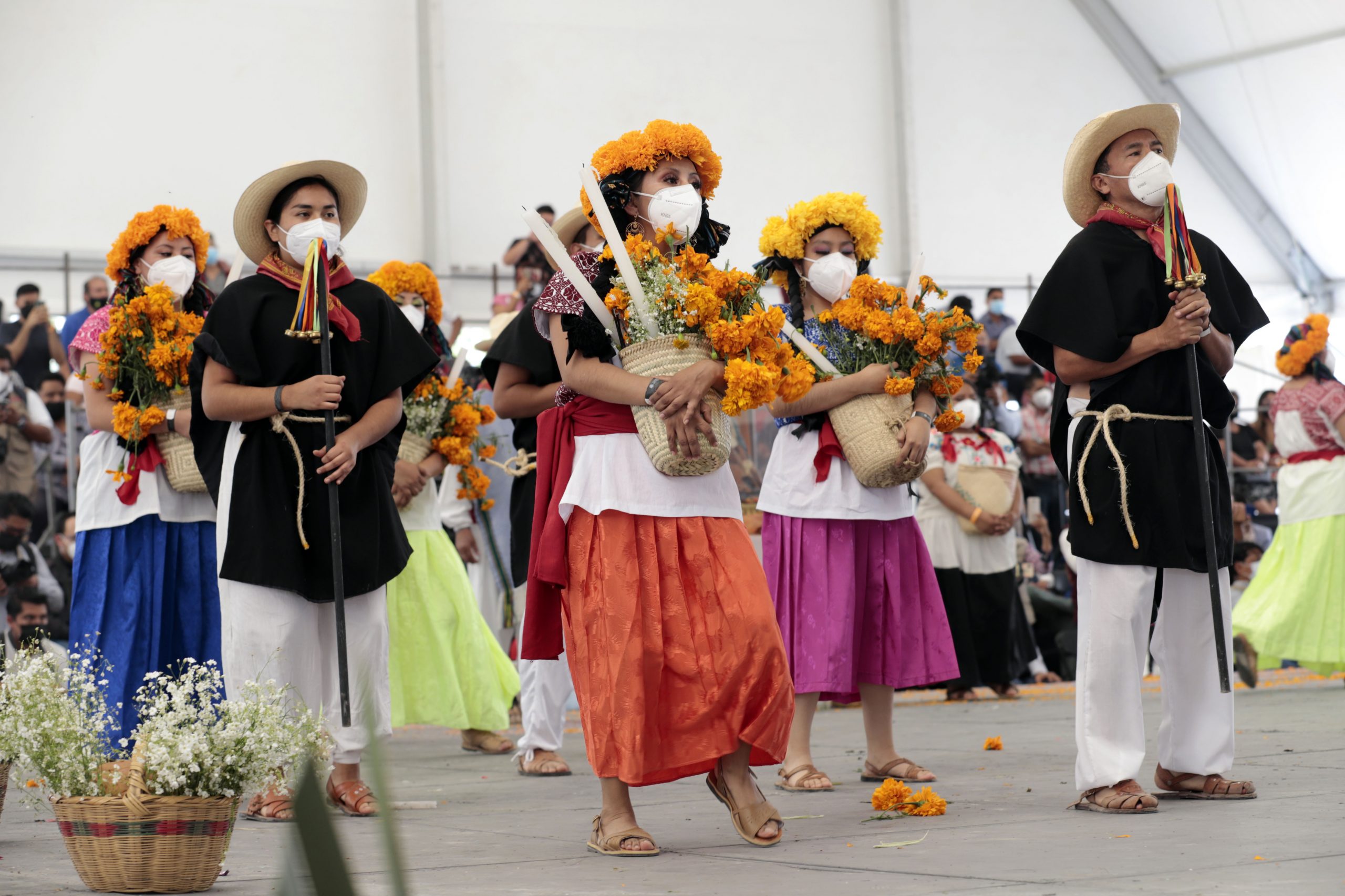 Llama MBH a preservar tradiciones y hacer de Puebla un estado fuerte con reactivación económica