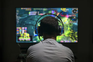 Reclutan a menores a través de videojuegos