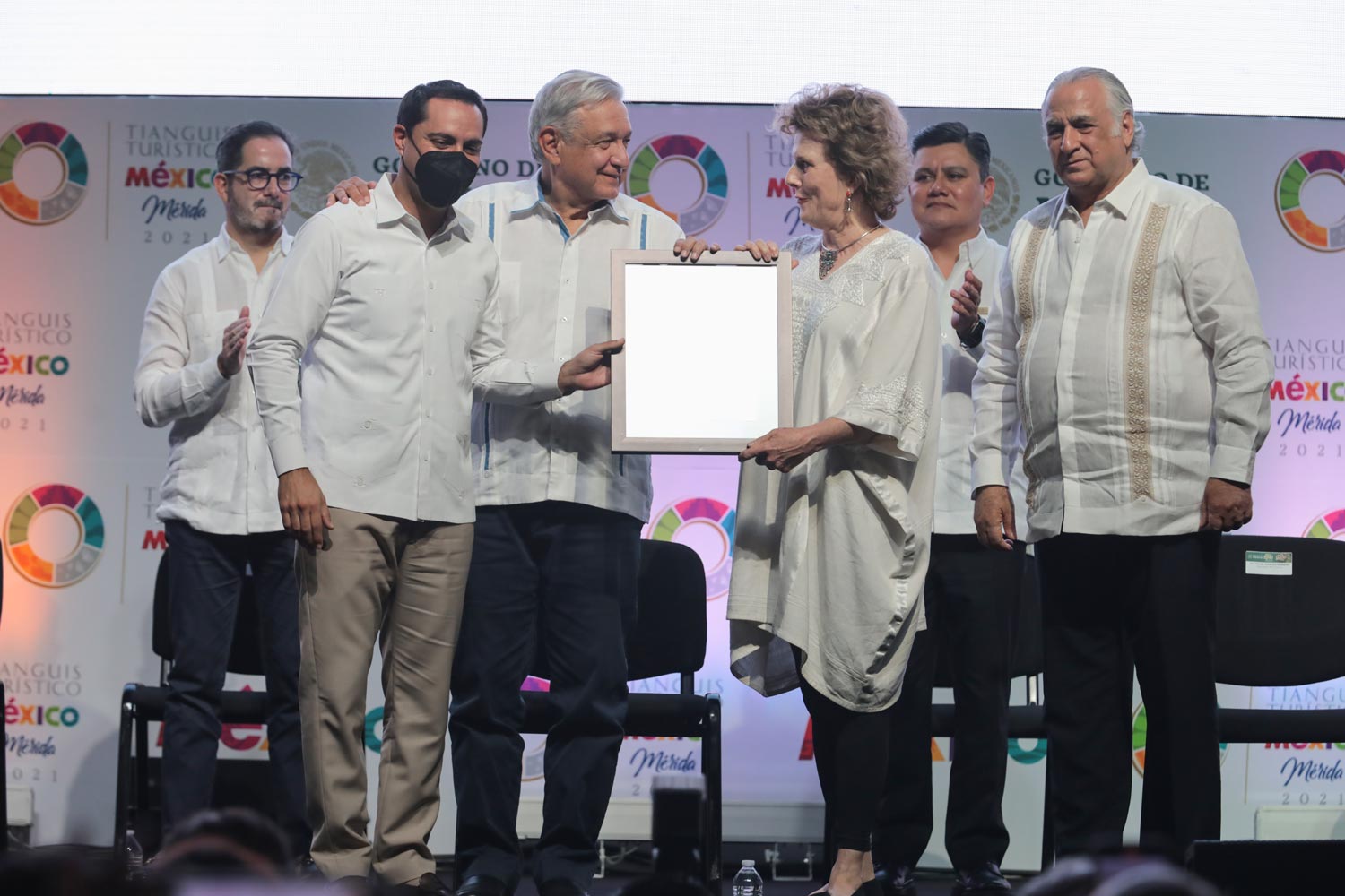 Presidente inaugura Tianguis Turístico 2021 en Mérida; destaca potencial de México en el sector