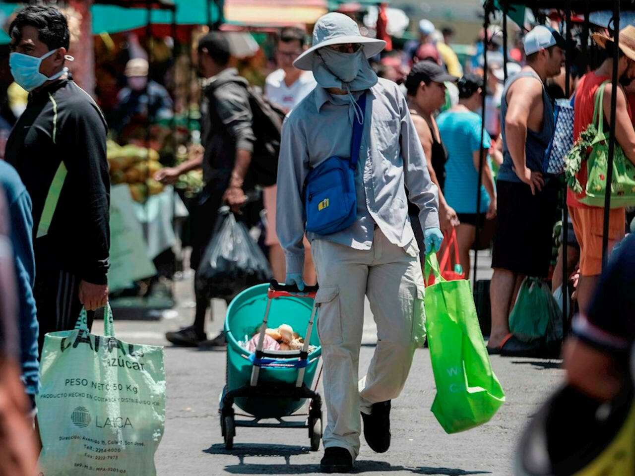 Costa Rica impone vacuna covid a menores de edad