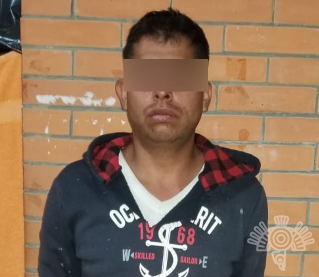 Detiene Policía estatal a hombre en posesión de hidrocarburo presuntamente robado