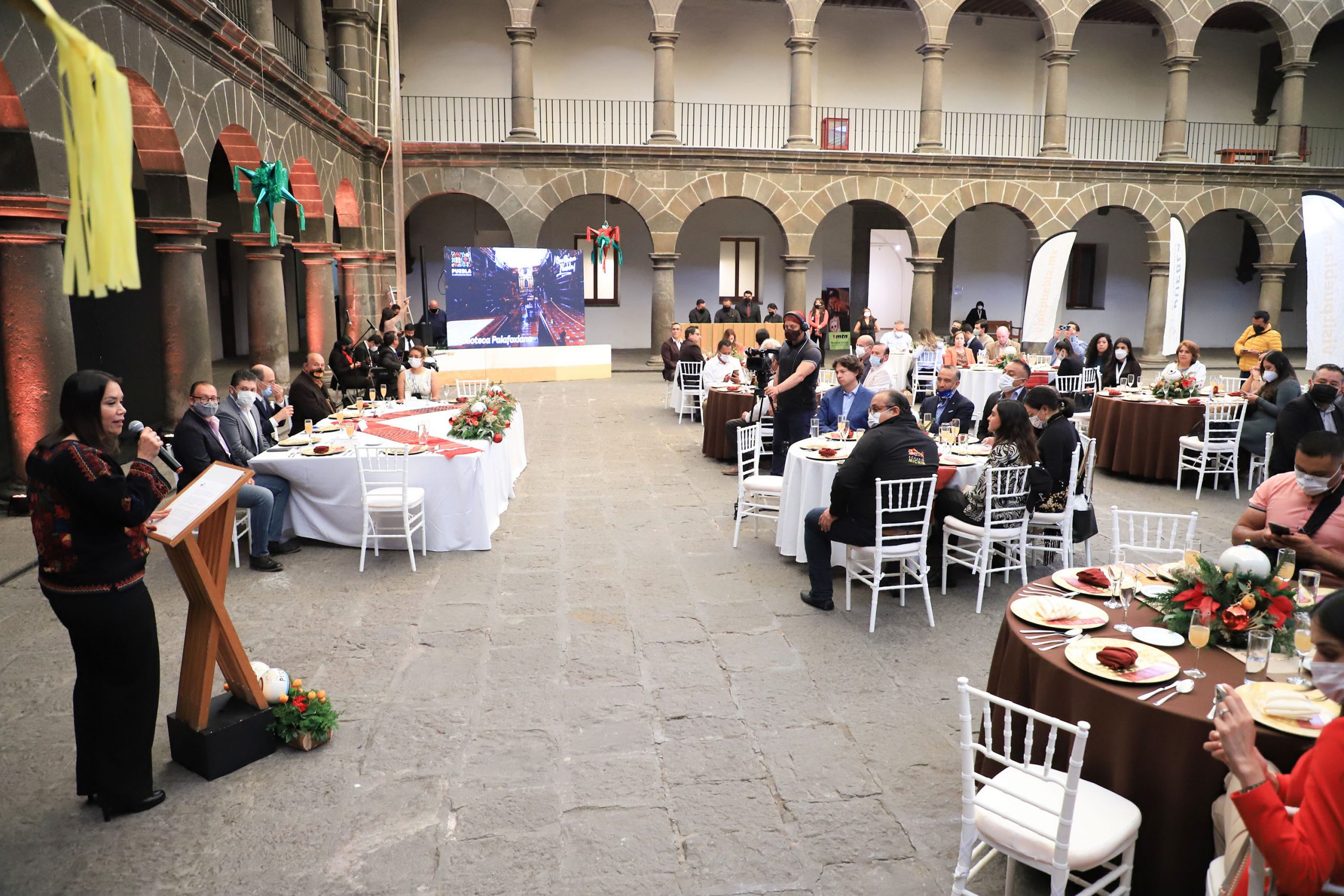 Promueve Turismo temporada de gastronomía navideña poblana