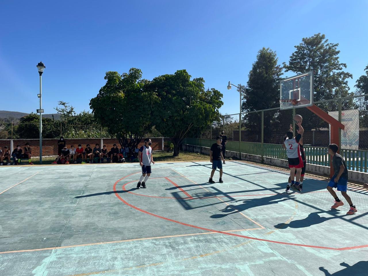 Organiza Centro de Seguridad Social de Izúcar de Matamoros de IMSS Puebla torneo juvenil de Basquetbol