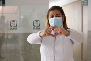 Disposición y entrega de Roxana Murillo enfermera en áreas COVID-19 del IMSS en Puebla