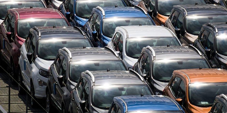 Ventas de autos crecieron 6.8% durante el ultimo mes de 2021, aún debajo de las previas a la pandemia