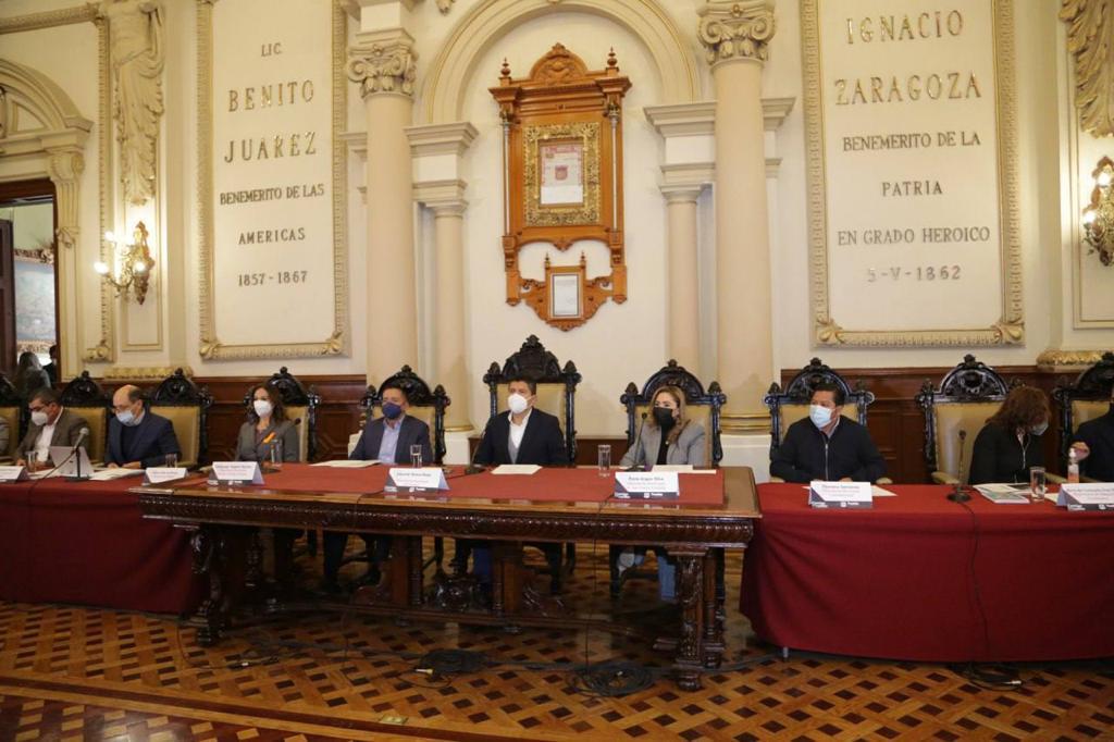 Eduardo Rivera Pérez suma esfuerzos con alcaldes de la zona metropolitana