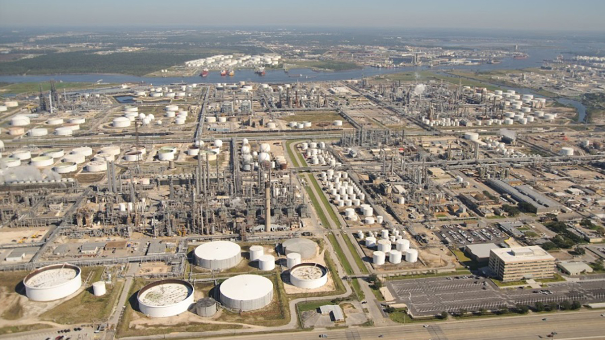 Refinería Deer Park en Texas, es propiedad de la nación desde este día: AMLO