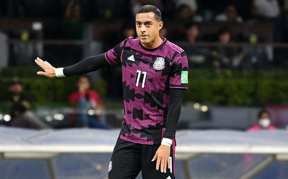 Funes Mori deja en claro que no es el salvador del Tri