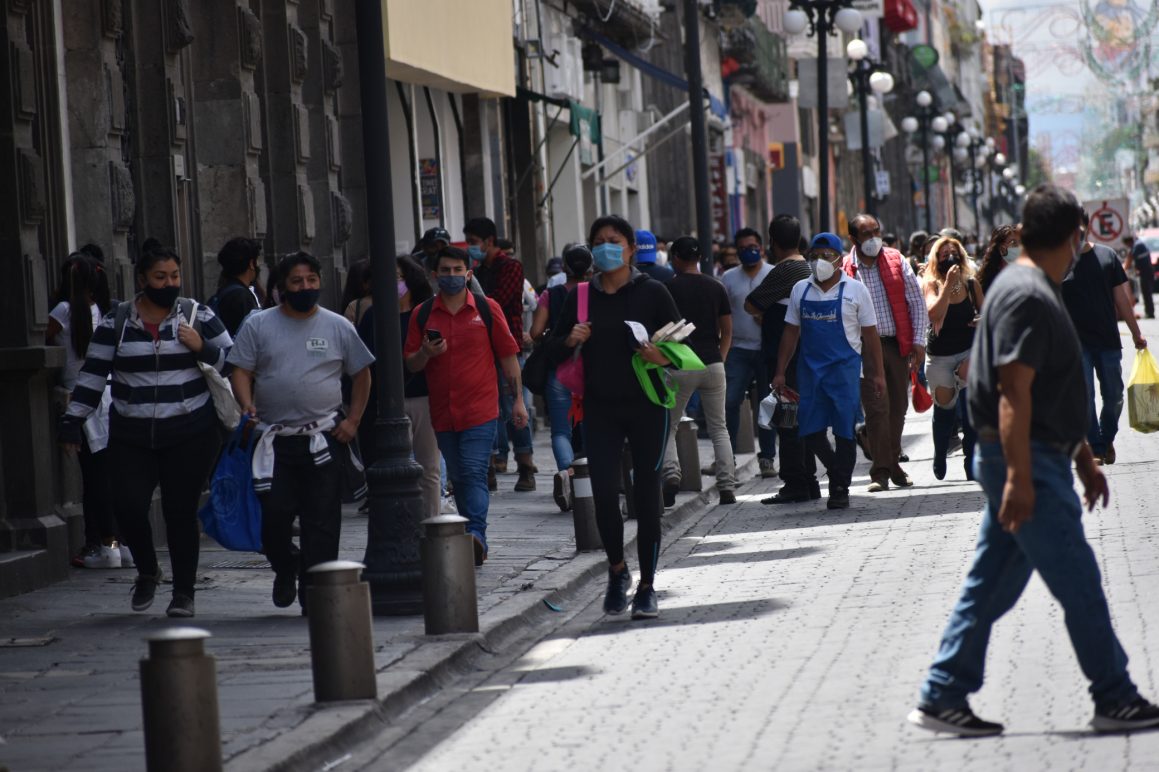 Bajan a 164 los contagios de COVID-19 en Puebla