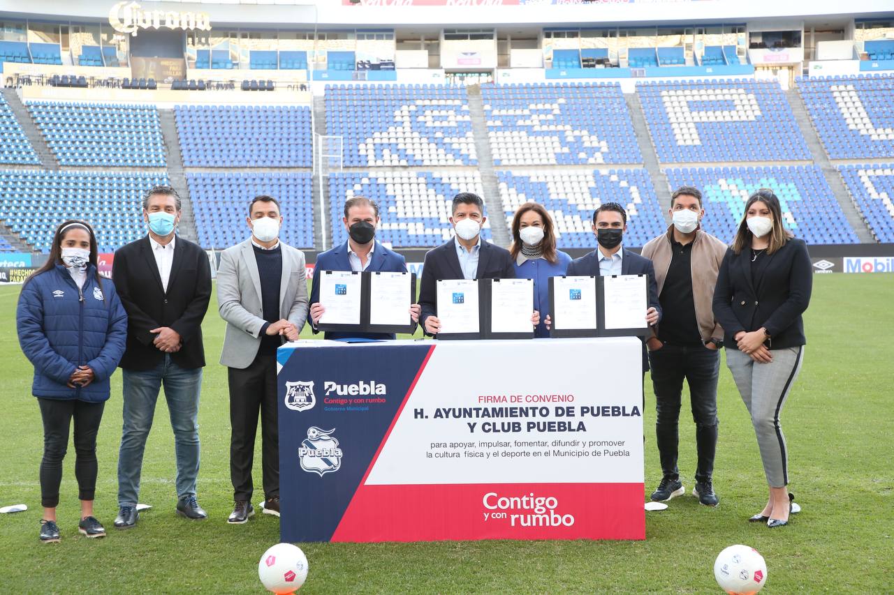 Eduardo Rivera Pérez y Club Puebla se unen por la infancia, juventud y mujeres del municipio