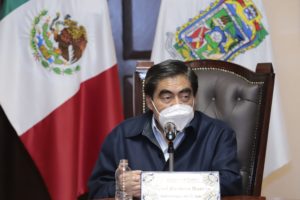 Gobierno de Puebla pone en marcha expedición de licencia digital de conducir