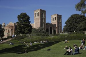 Profesor amenaza con tiroteo en universidad de EU