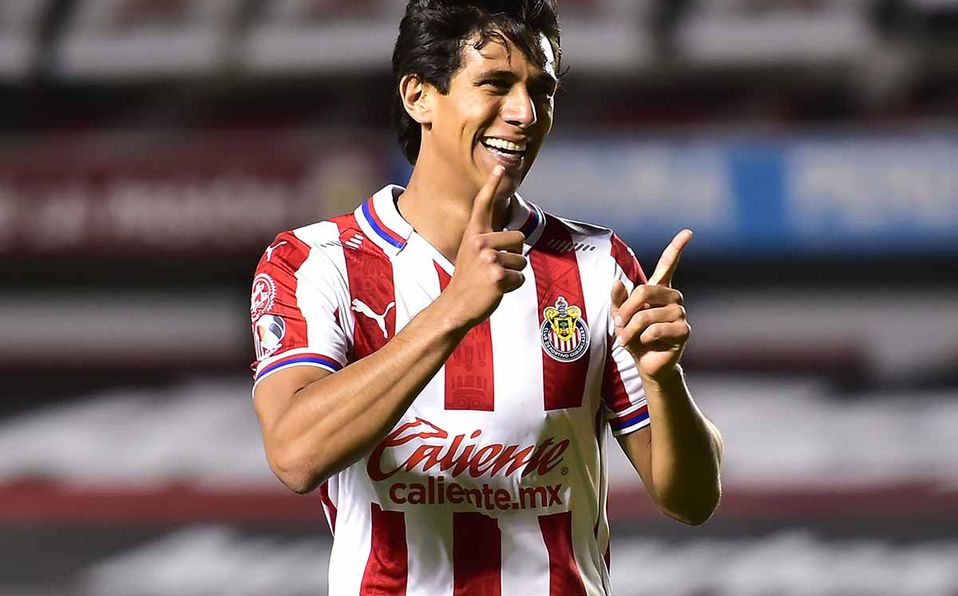 JJ Macías regresa a Chivas luego de un breve y “fallido” intento por Europa