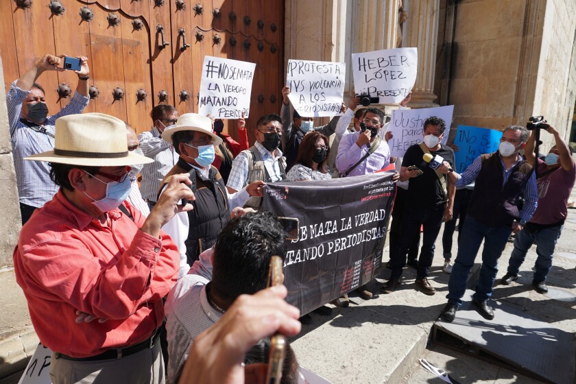 López Obrador garantiza respeto, protección y libertad de expresión a periodistas