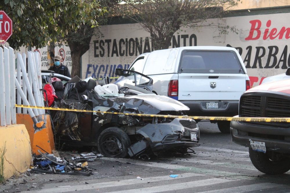 Imputan homicidio y daños a estudiante, tras choque con auto de Uber