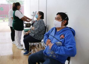 IMSS brinda rehabilitación integral a pacientes post COVID para reincorporarlos a su vida social y laboral