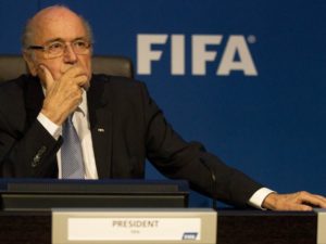 Platini y Blatter serán juzgados en junio por fraude