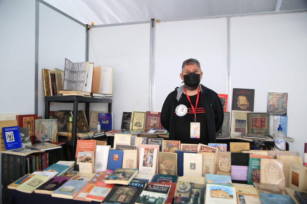 Conversaciones, talleres y corredores literarios en la “Fiesta del Libro” en Puebla capital