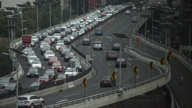 Senado aprueba Ley de Movilidad y Seguridad Vial; habrá licencias digitales