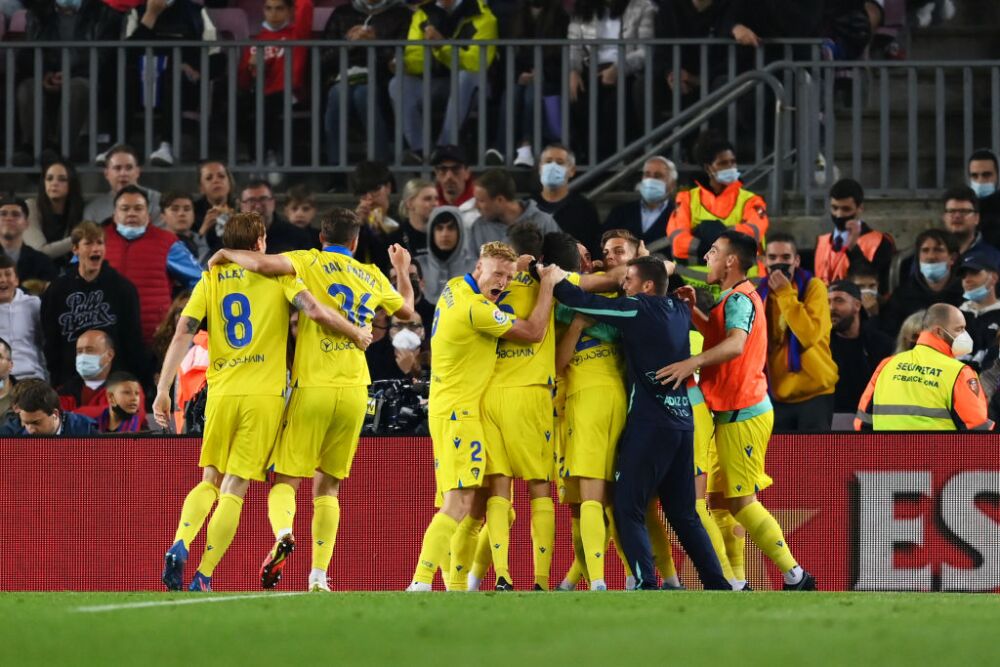 Triunfo histórico de Cádiz termino con las esperanzas ligueras del Barcelona