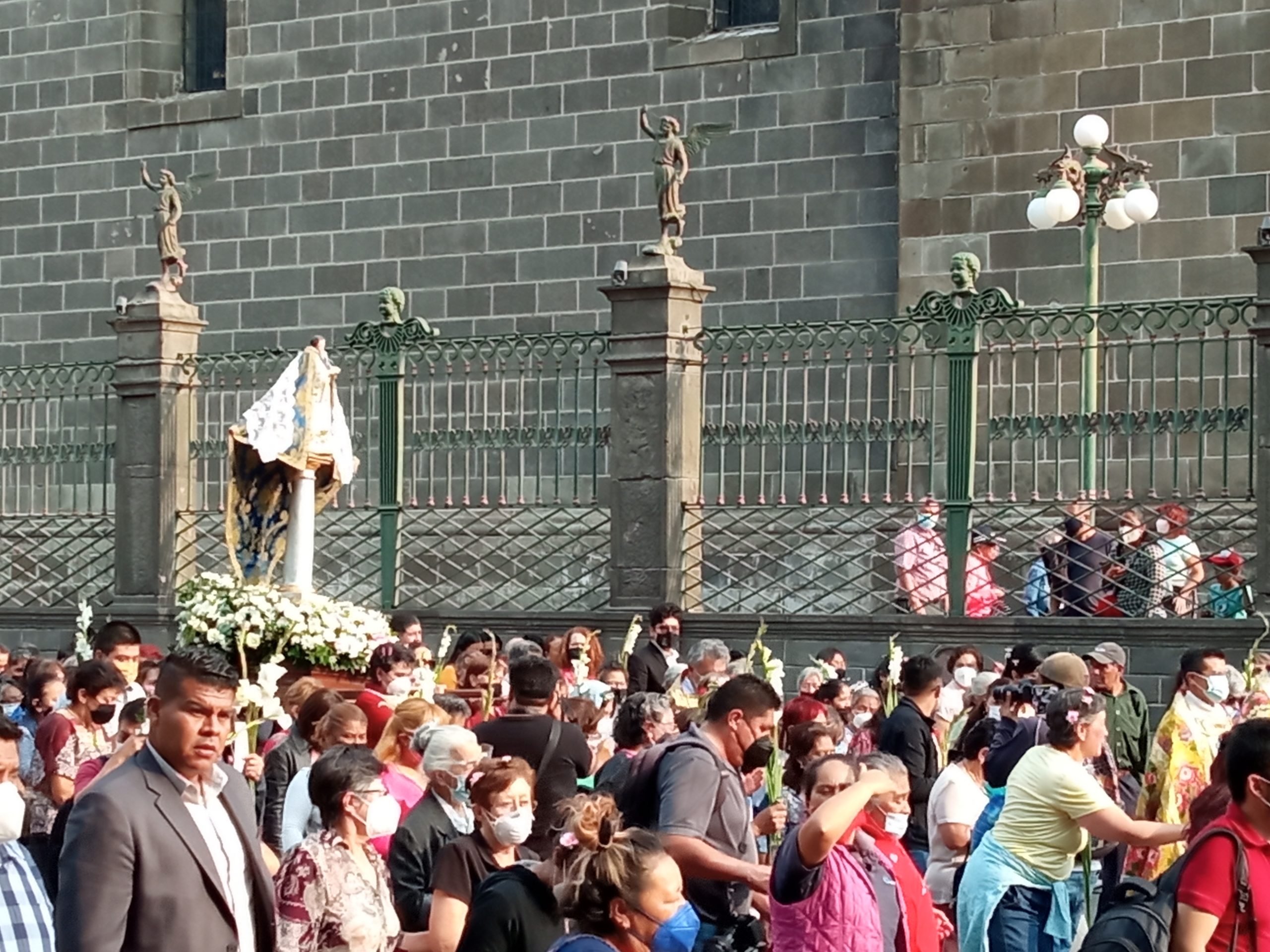 Procesión por la protectora de nuestra angelopolis, “Virgen de Nuestra Señora de la Defensa”