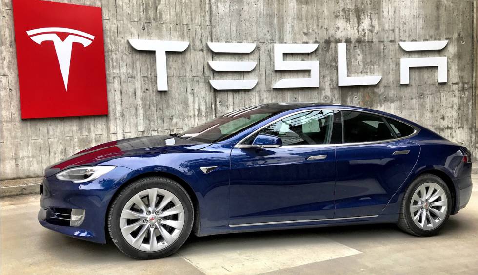 Casi 200 empleados de Tesla son despedidos en California por “contratación en exceso”