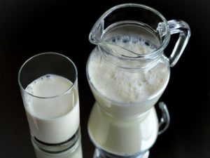 Guardería de Alaska confunde leche con sellador de pisos; varios niños intoxicados