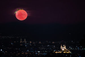 Luna de fresa, ¿por qué sucede este fenómeno?