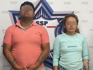 Detiene Policía Estatal a dos personas en posesión de aparente cristal