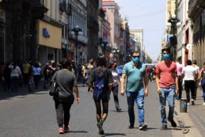 En 24 horas, Puebla suma 64 nuevos casos y un deceso por la COVID-19