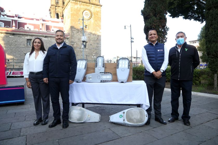 Ayuntamiento de Puebla ha intervenido más de 40 mil puntos de luz para volver a iluminar la ciudad